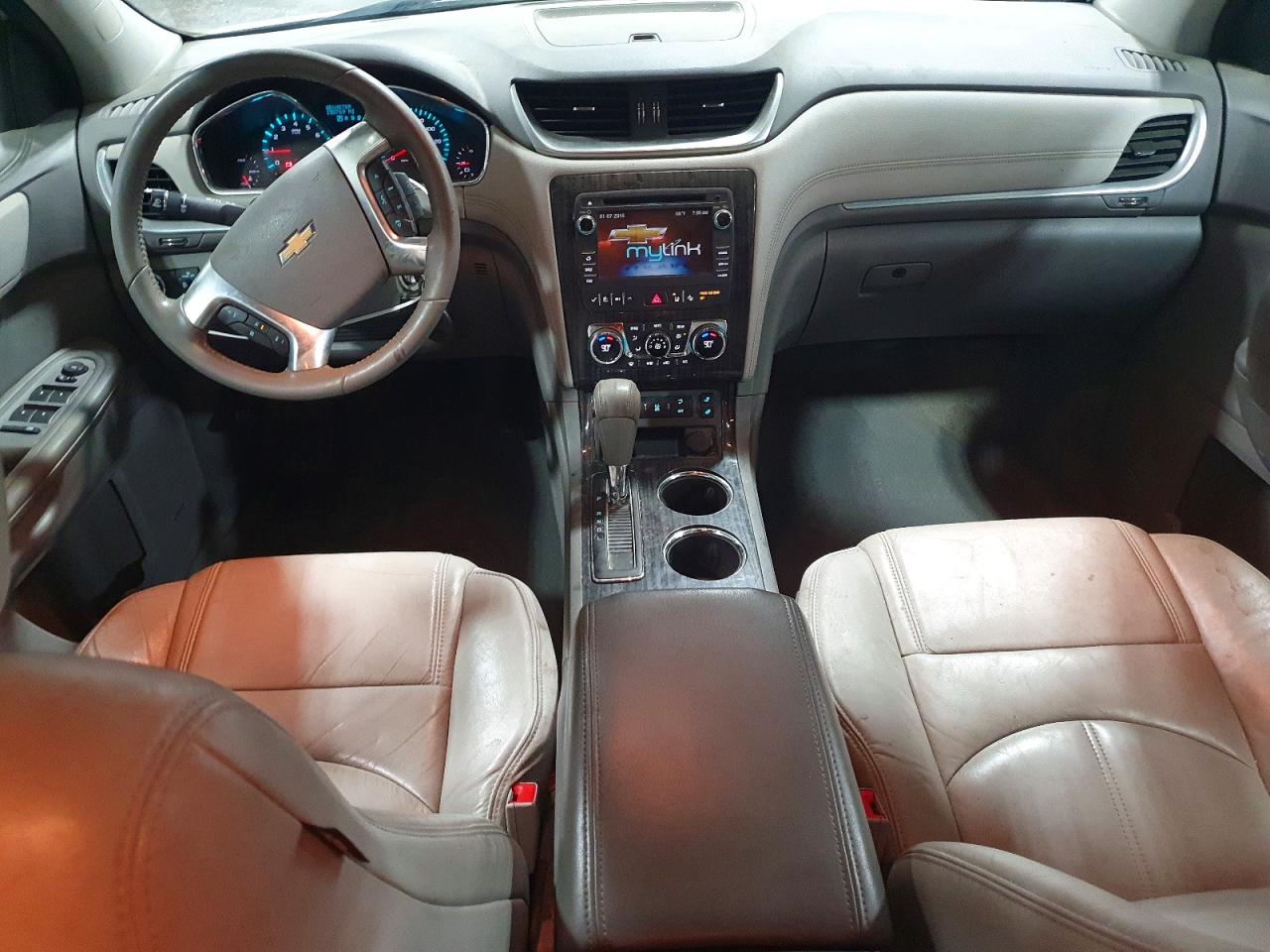 2014 CHEVROLET TRAVERSE LT photo 8