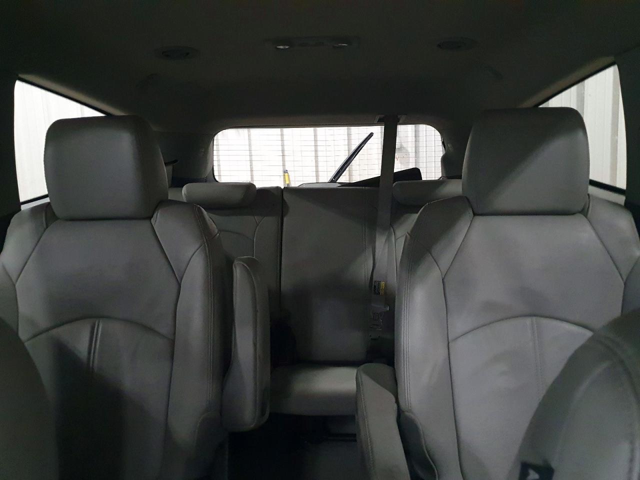 2014 CHEVROLET TRAVERSE LT photo 10