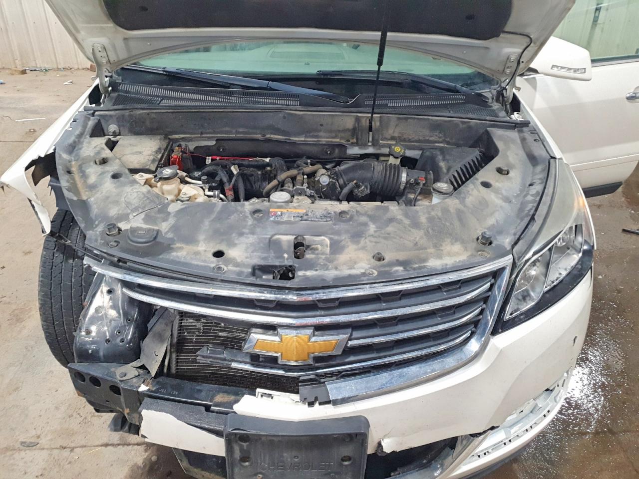 2014 CHEVROLET TRAVERSE LT photo 12