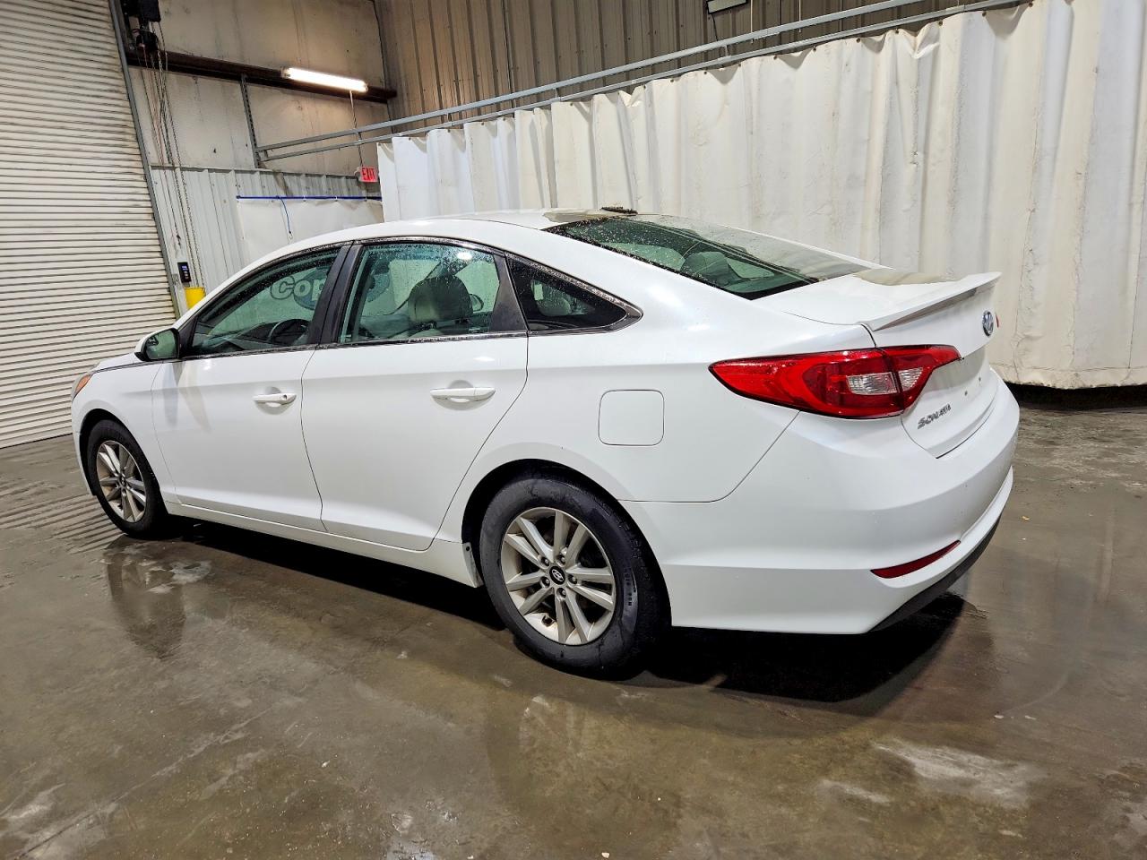 2016 HYUNDAI SONATA SE photo 2