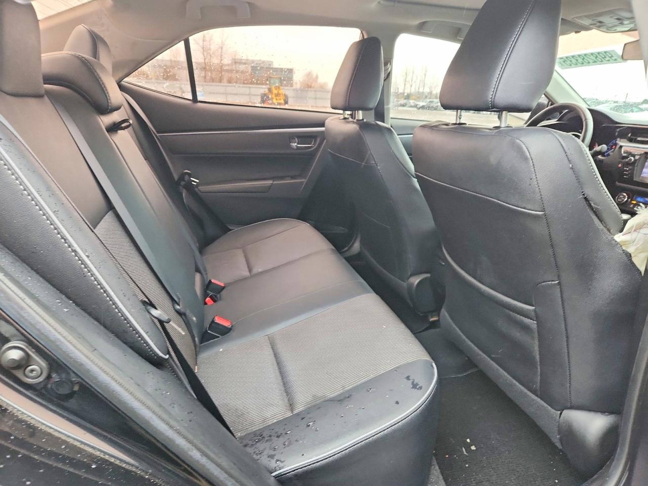 2016 TOYOTA COROLLA L photo 10