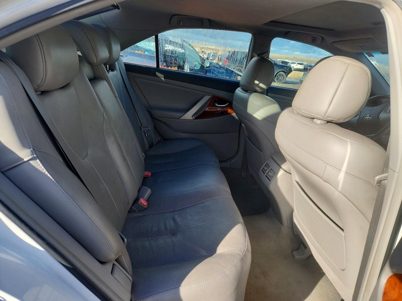 2011 TOYOTA CAMRY photo 10