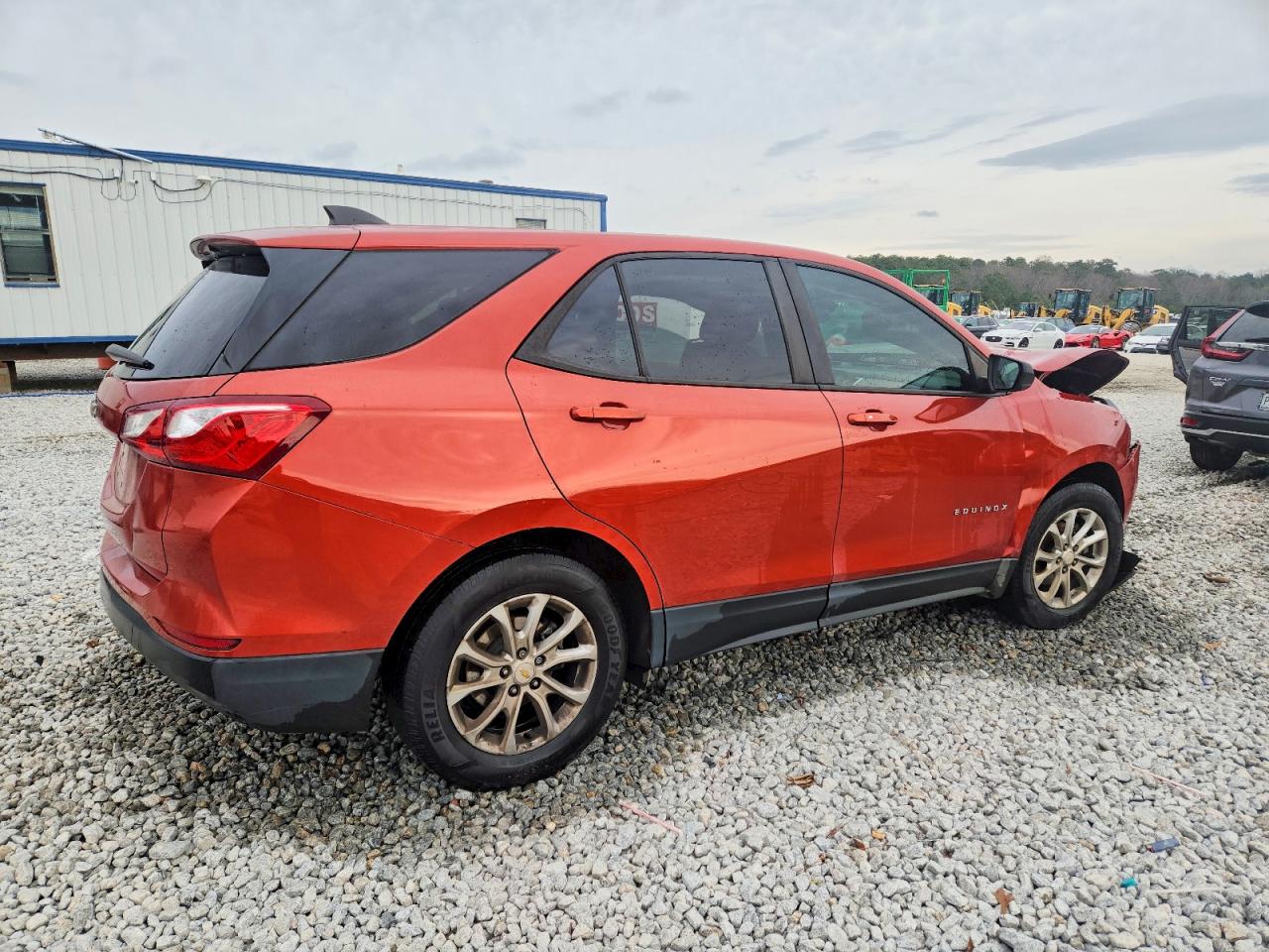 2020 CHEVROLET EQUINOX LS photo 3