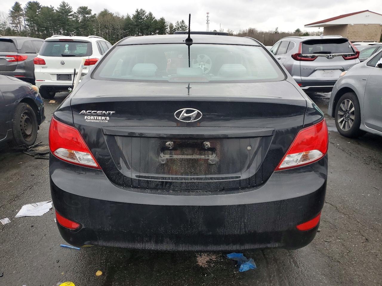 2017 HYUNDAI ACCENT SE photo 6