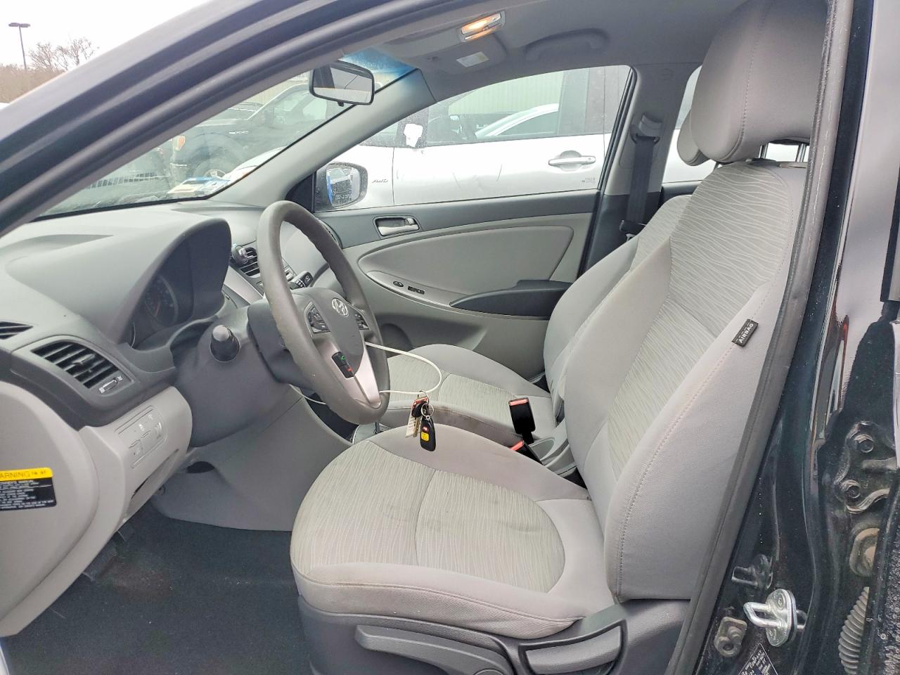 2017 HYUNDAI ACCENT SE photo 7