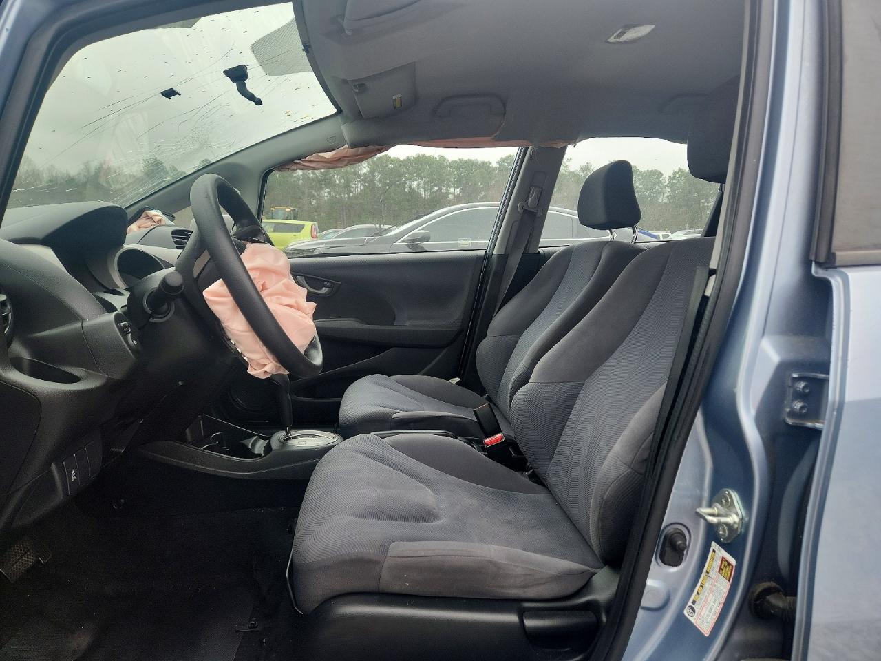 2011 HONDA FIT photo 7