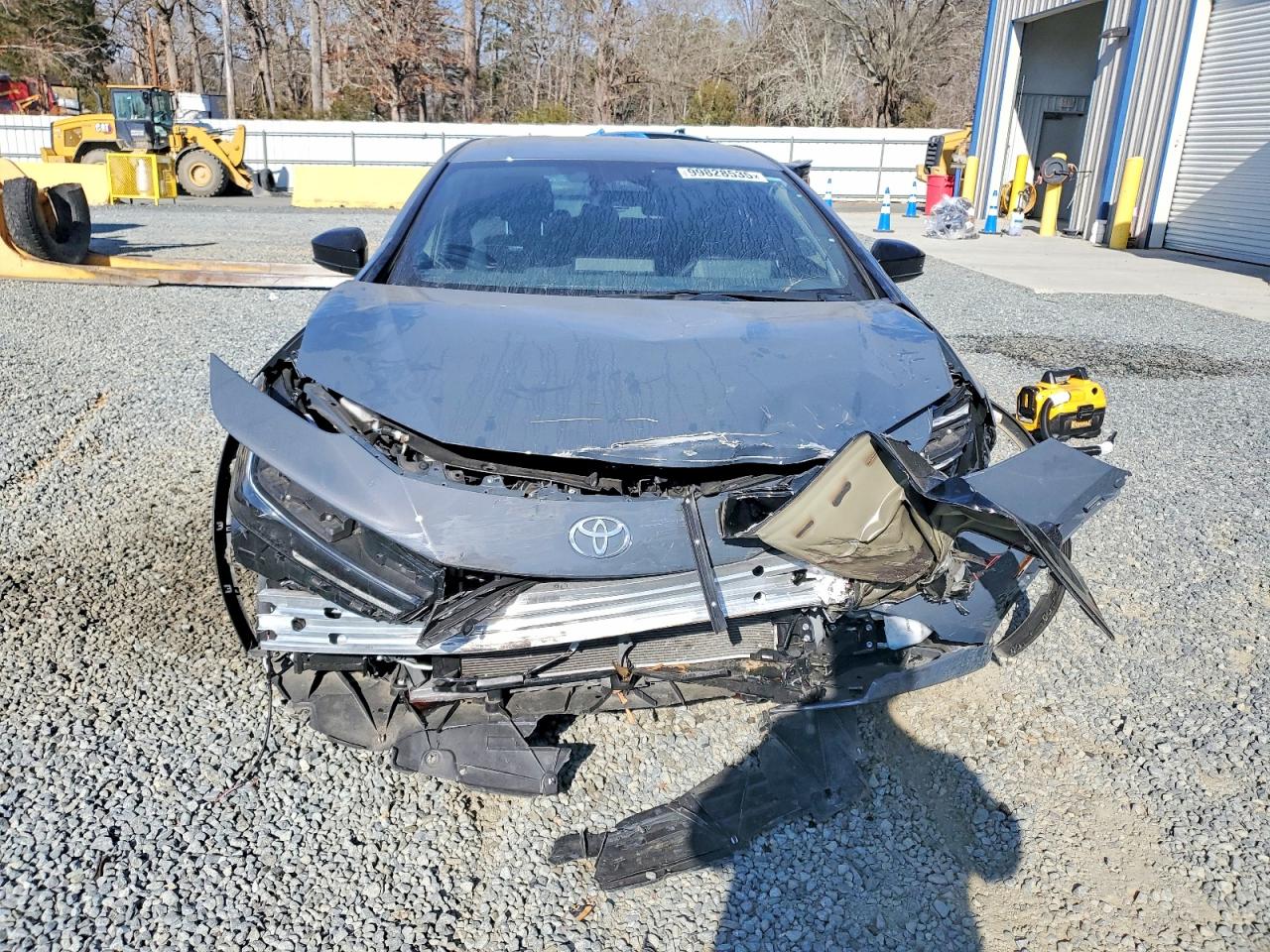 2025 TOYOTA PRIUS LE photo 5