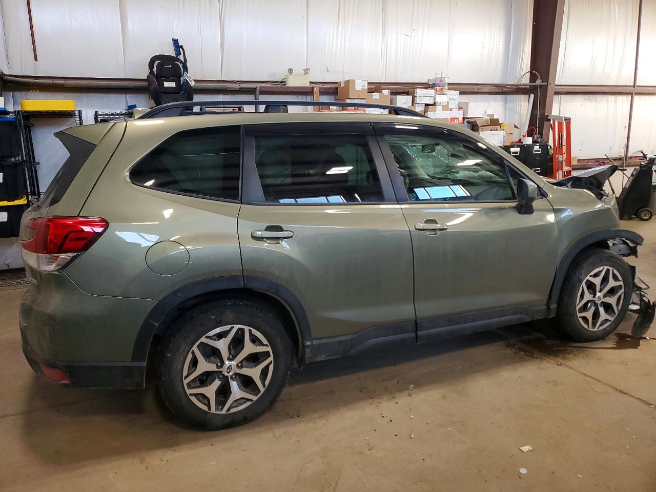 2021 SUBARU FORESTER TOURING photo 3