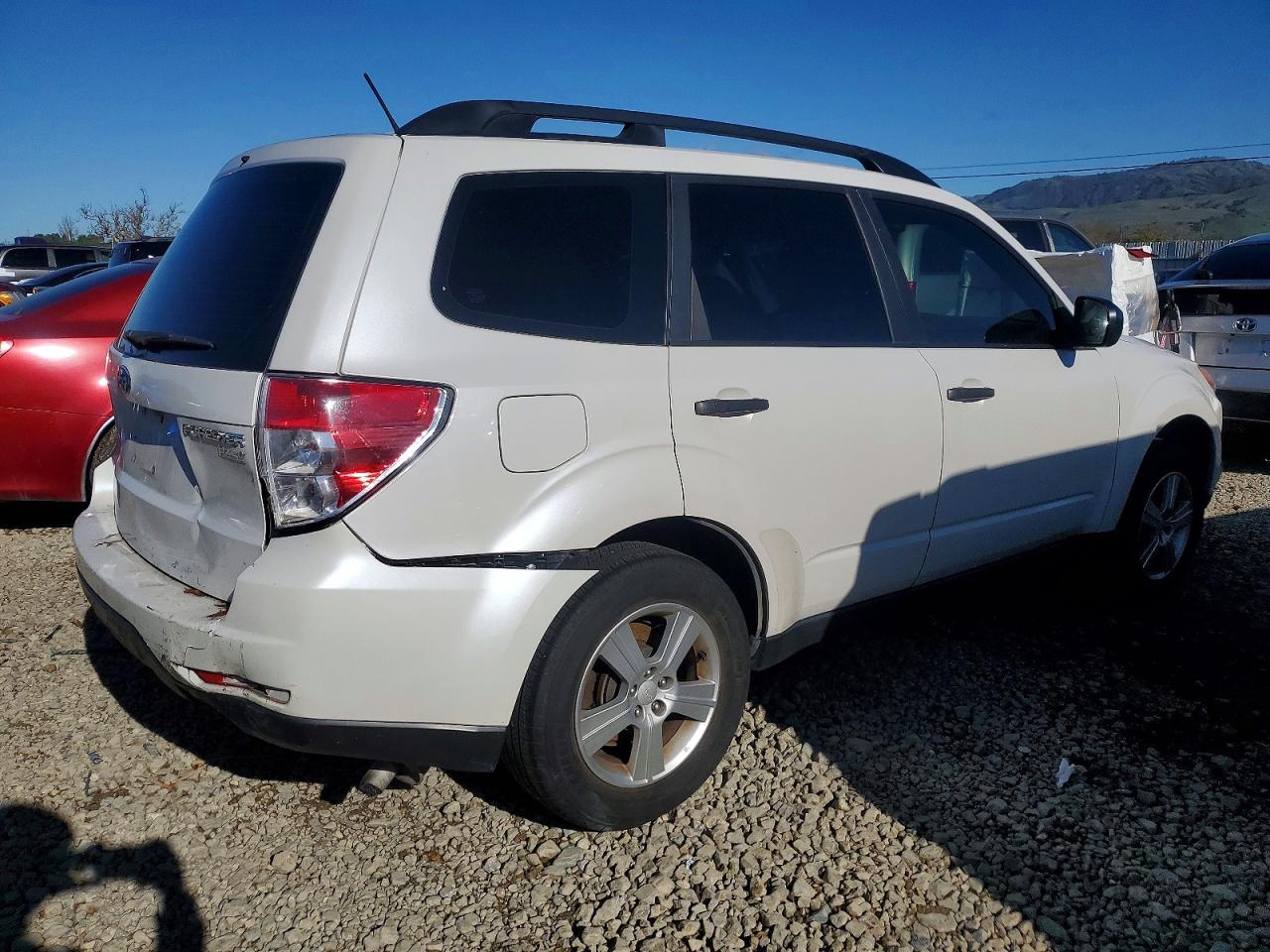 2013 SUBARU FORESTER 2.5X photo 3
