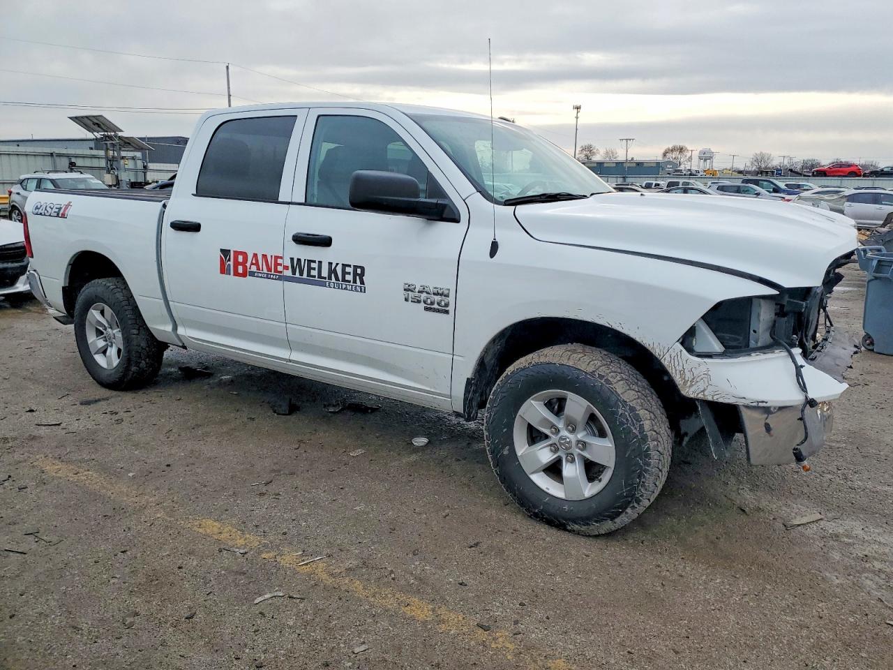 2023 RAM 1500 CLASSIC TRADESMAN photo 4