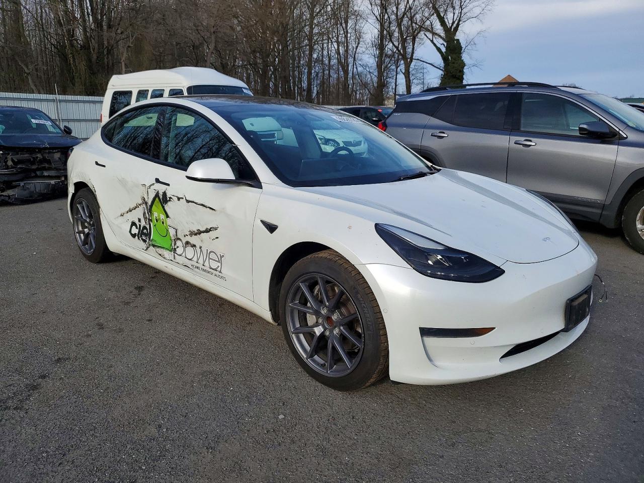 2022 TESLA MODEL 3 photo 4
