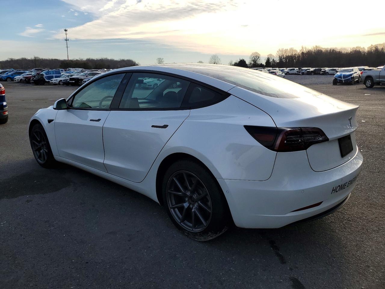 2022 TESLA MODEL 3 photo 2