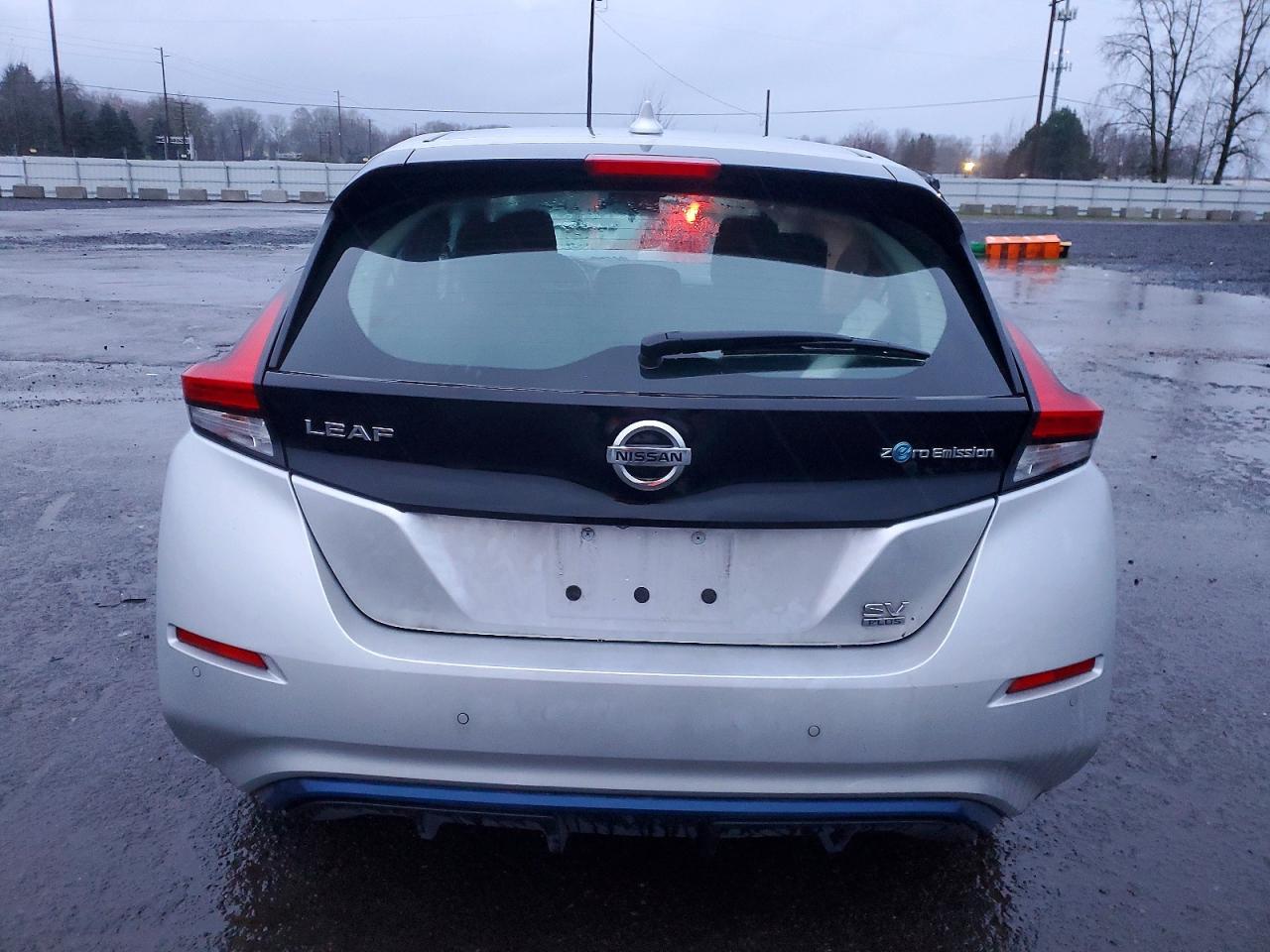 2021 NISSAN LEAF SV PLUS photo 6