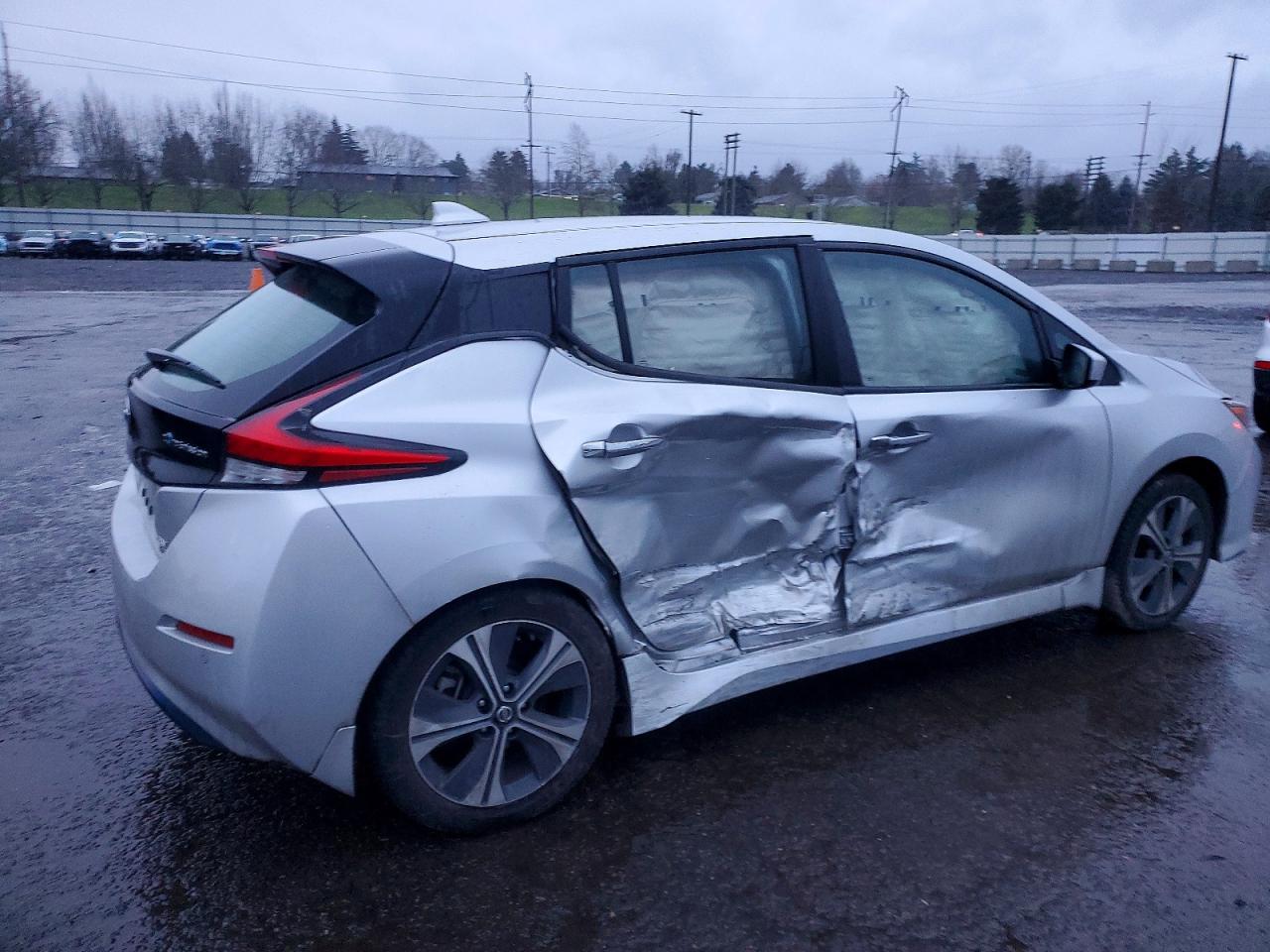 2021 NISSAN LEAF SV PLUS photo 3