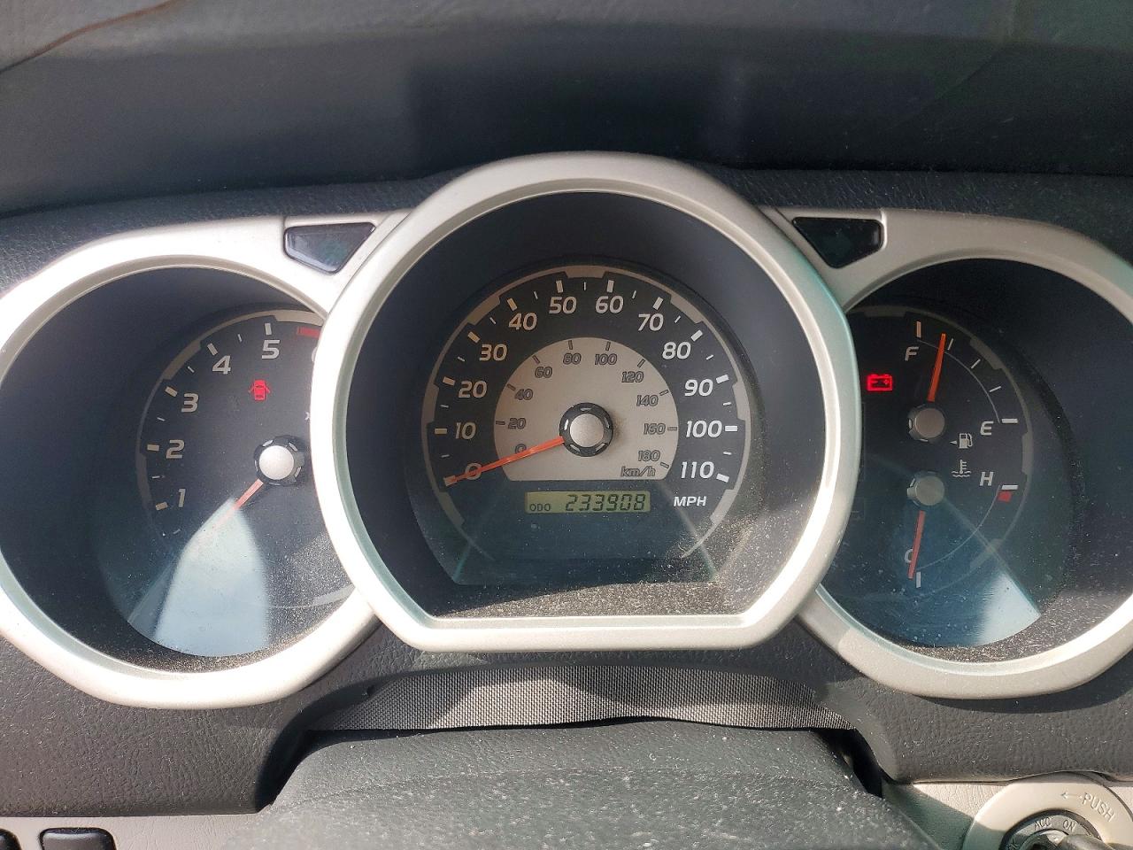 2005 TOYOTA 4RUNNER SR5 photo 9