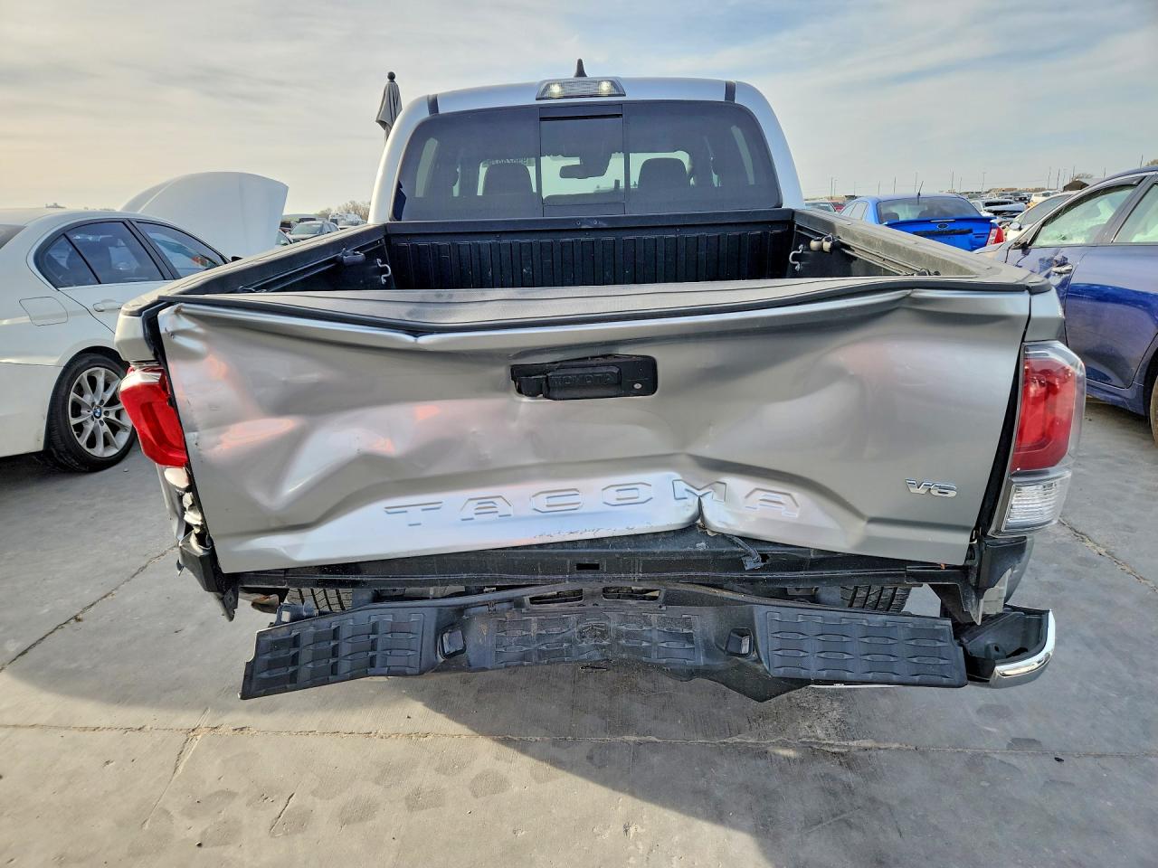 2022 TOYOTA TACOMA DOUBLE CAB photo 6