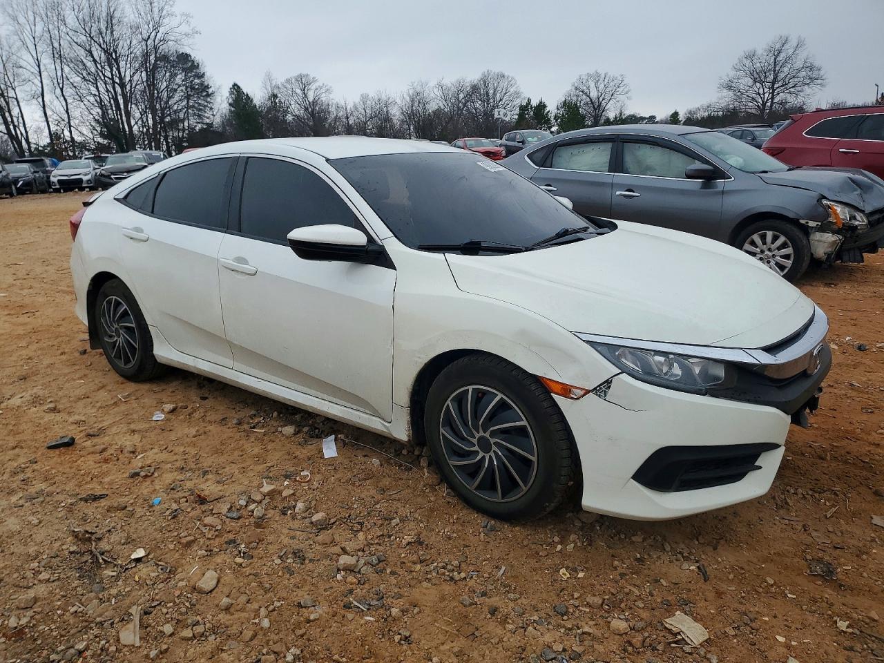 2016 HONDA CIVIC LX photo 4