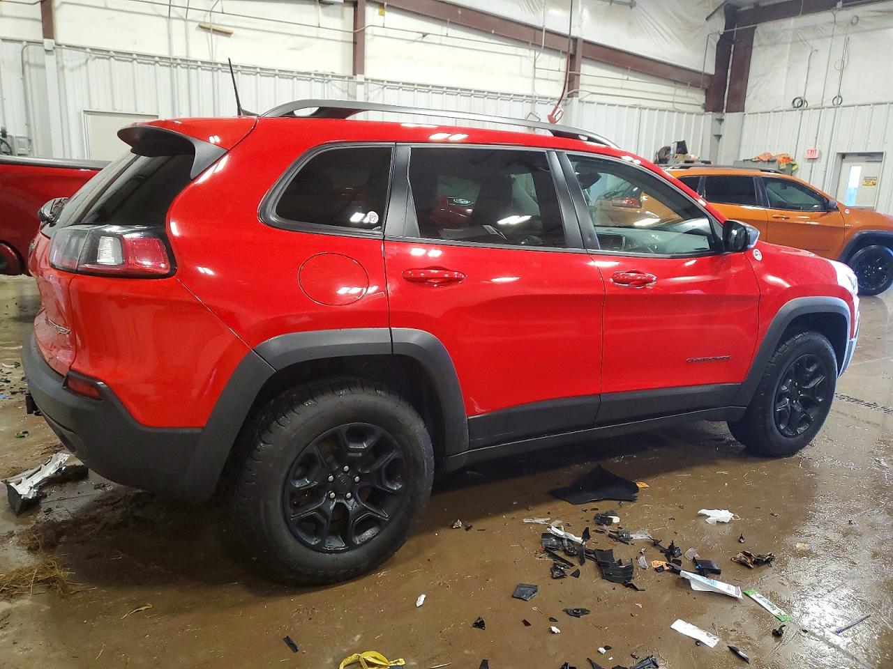 2019 JEEP CHEROKEE TRAILHAWK photo 3