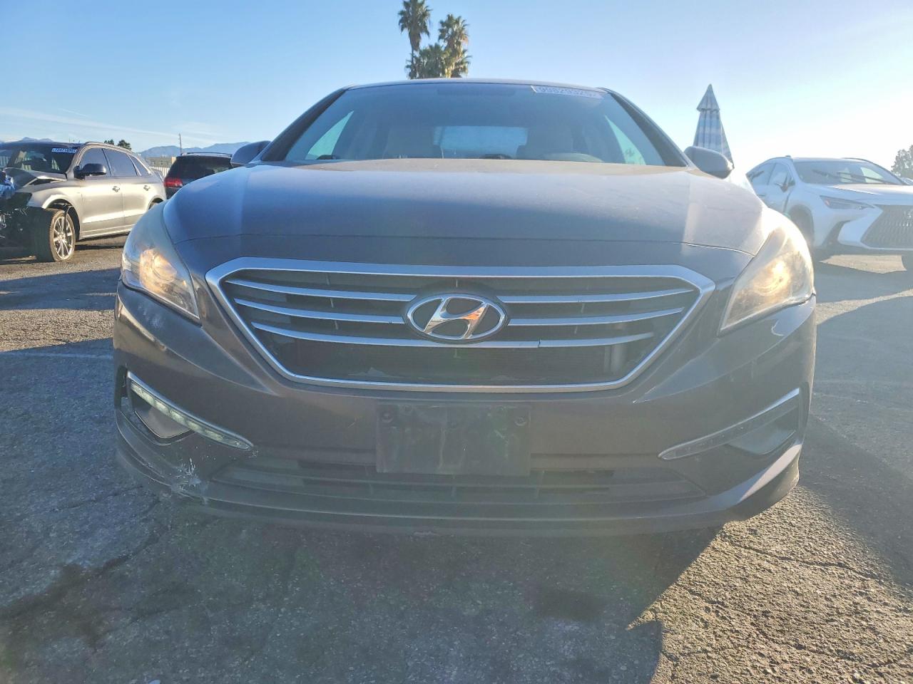 2015 HYUNDAI SONATA SE photo 5