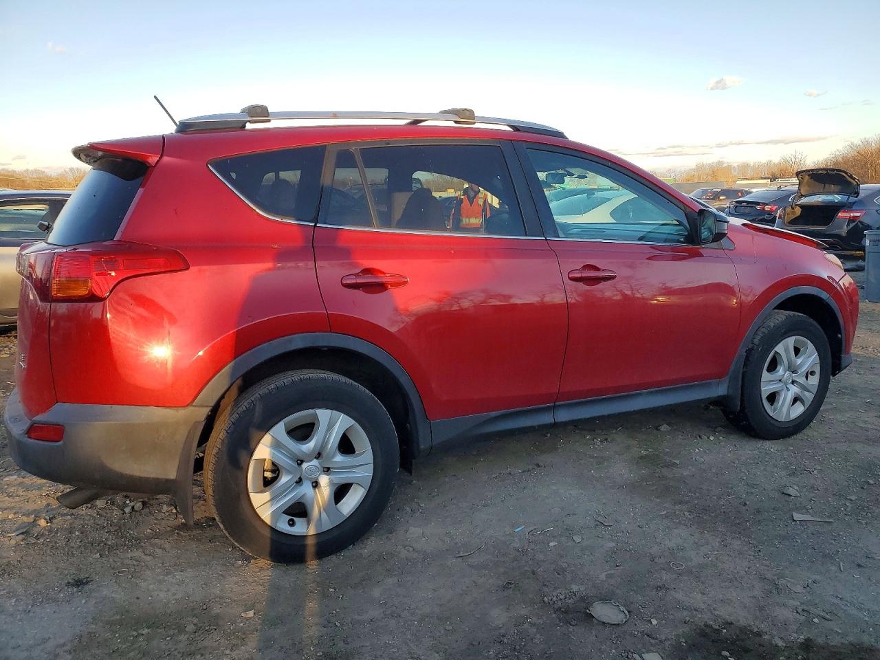 2014 TOYOTA RAV4 LE photo 3