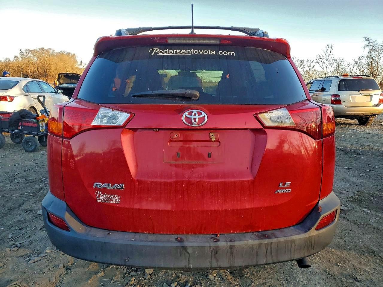 2014 TOYOTA RAV4 LE photo 6