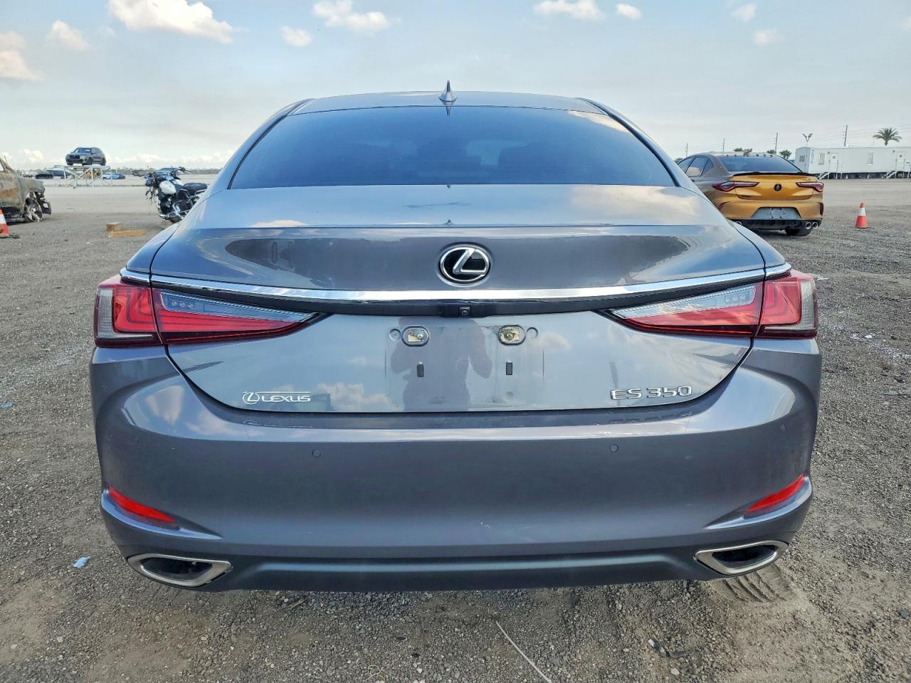 2019 LEXUS ES 350 photo 6