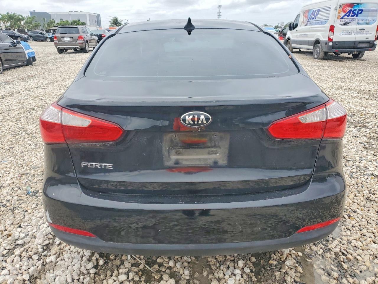 2015 KIA FORTE LX photo 6