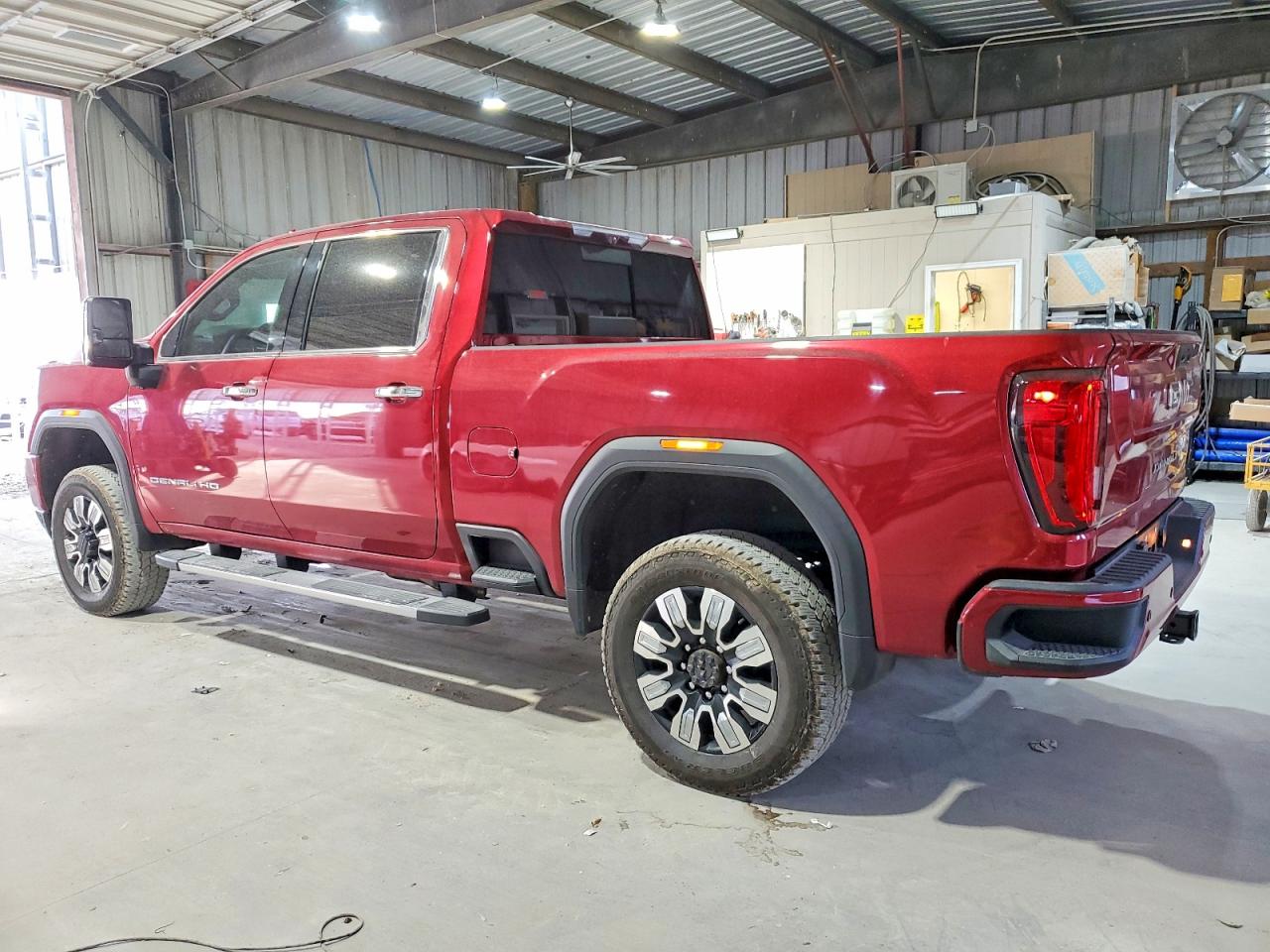 2020 GMC SIERRA K2500 DENALI photo 2