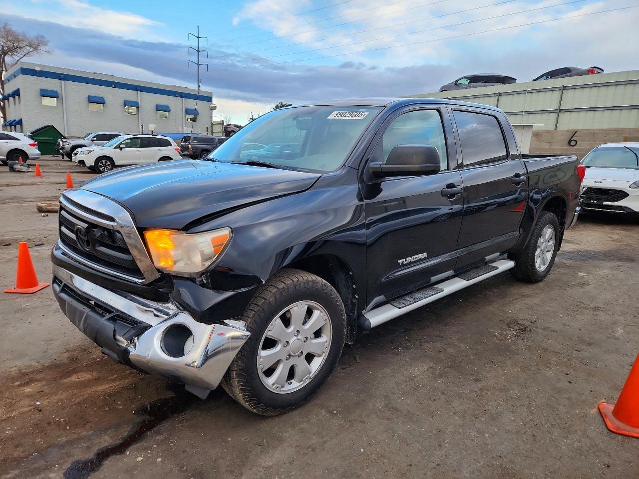 2012 TOYOTA TUNDRA