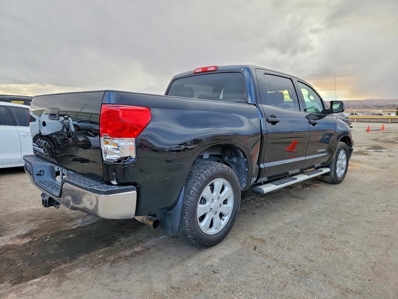 2012 TOYOTA TUNDRA CREWMAX SR5 photo 3