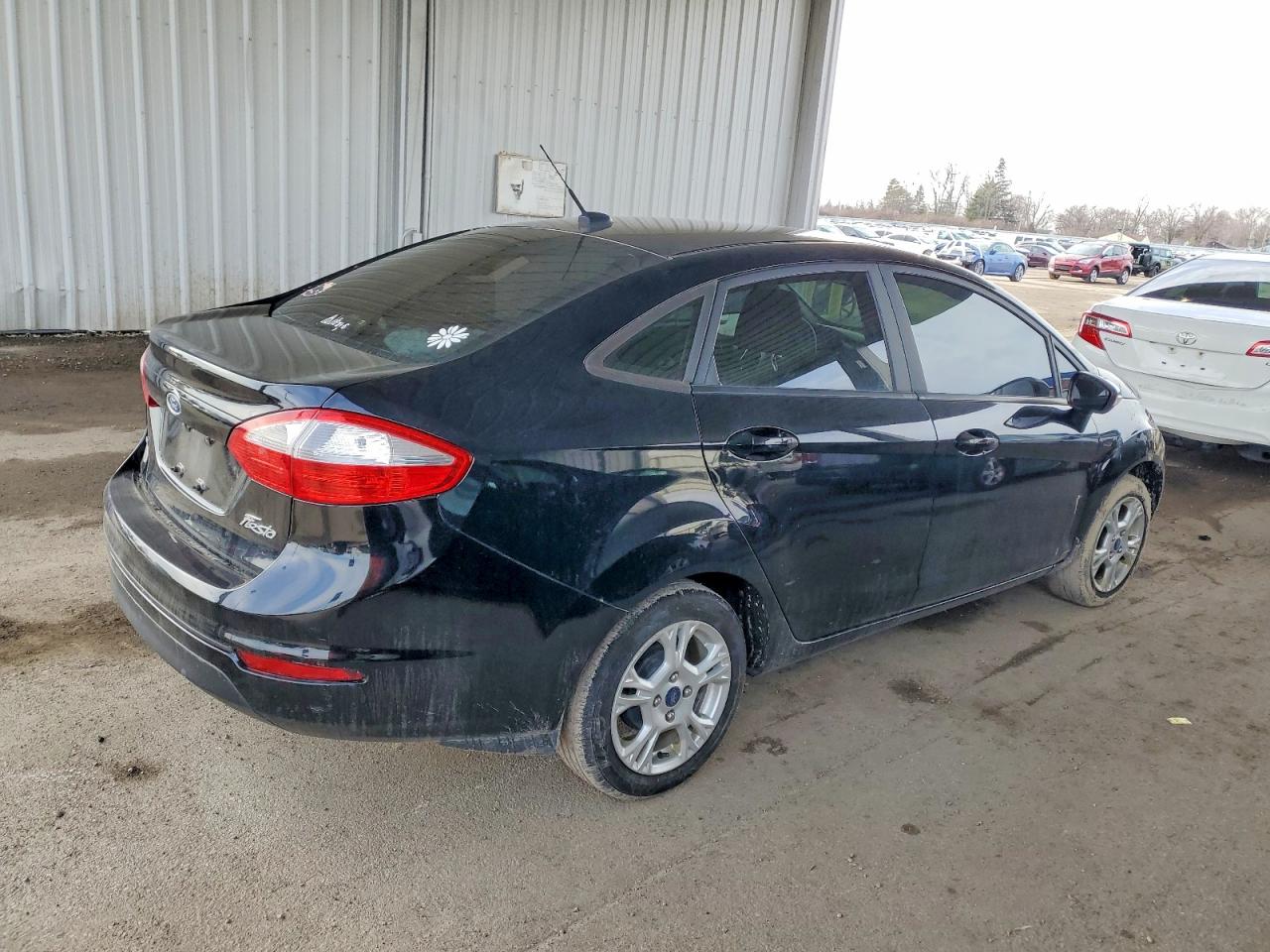 2016 FORD FIESTA SE photo 3