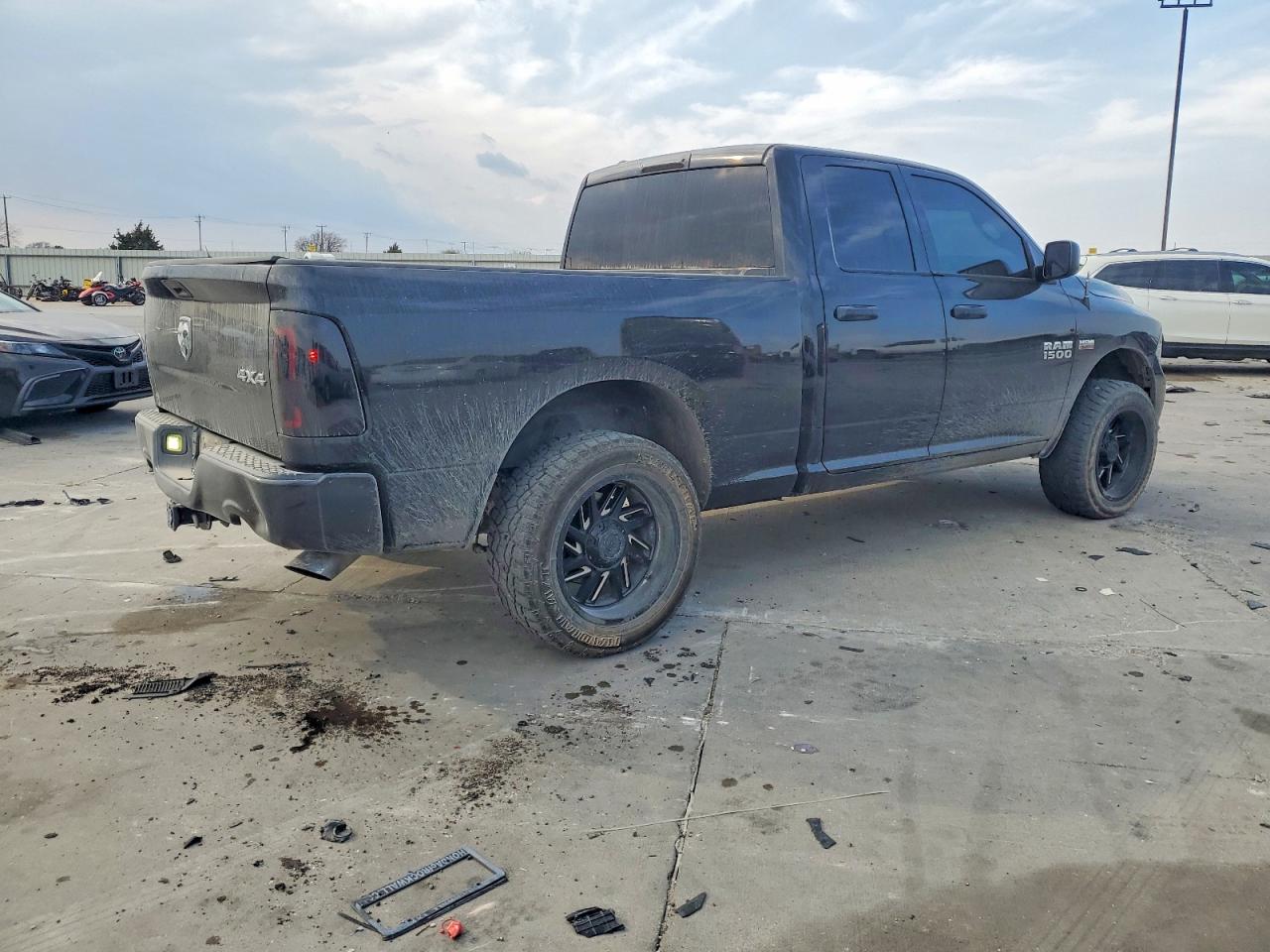 2016 RAM 1500 ST photo 3