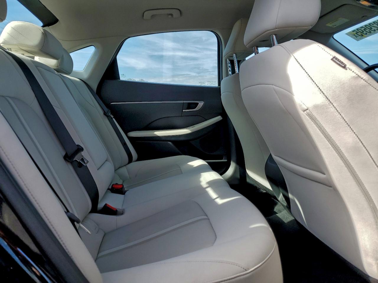 2024 HYUNDAI SONATA SEL photo 10
