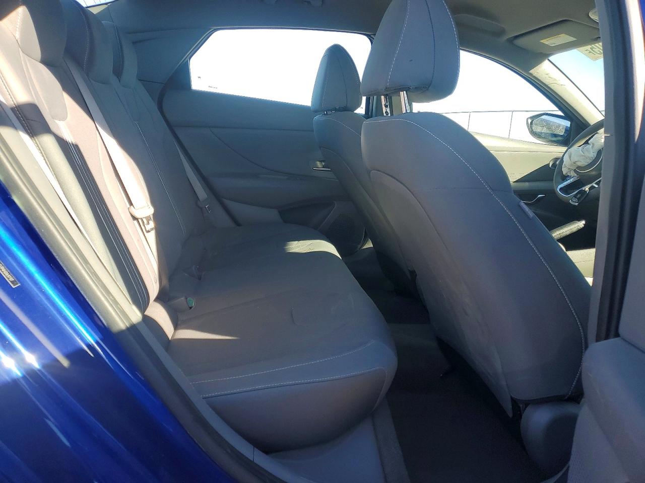 2022 HYUNDAI ELANTRA SEL photo 10