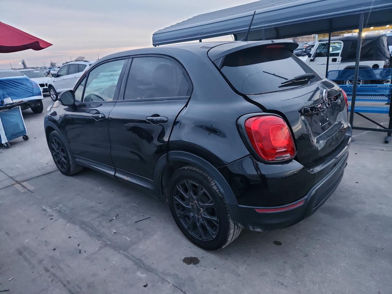 2017 FIAT 500X TREKKING photo 2