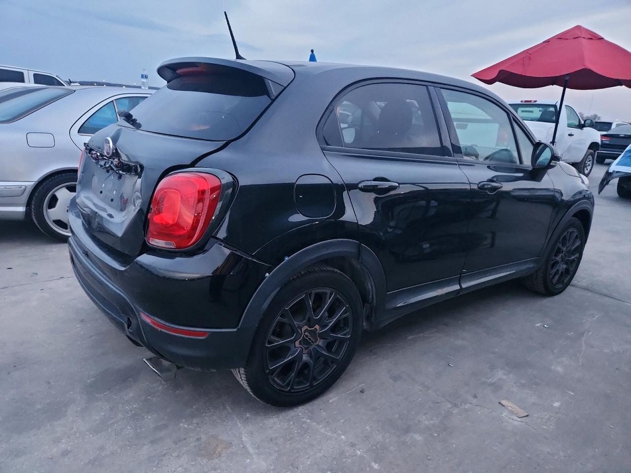 2017 FIAT 500X TREKKING photo 3