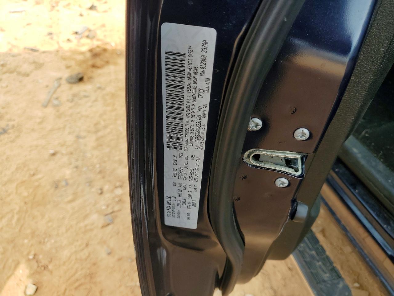 2018 RAM 1500 SLT photo 12