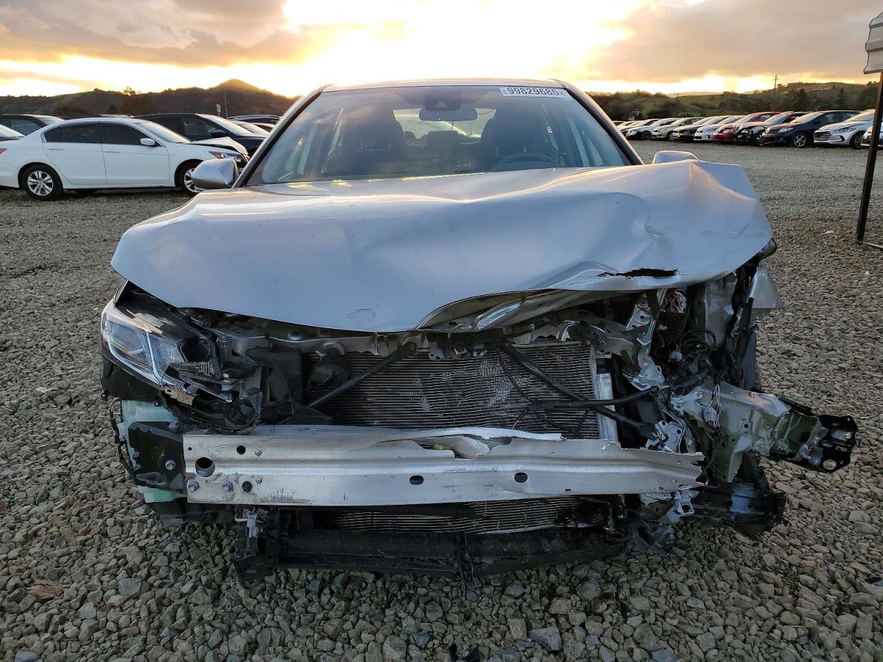 2022 TOYOTA CAMRY LE photo 5