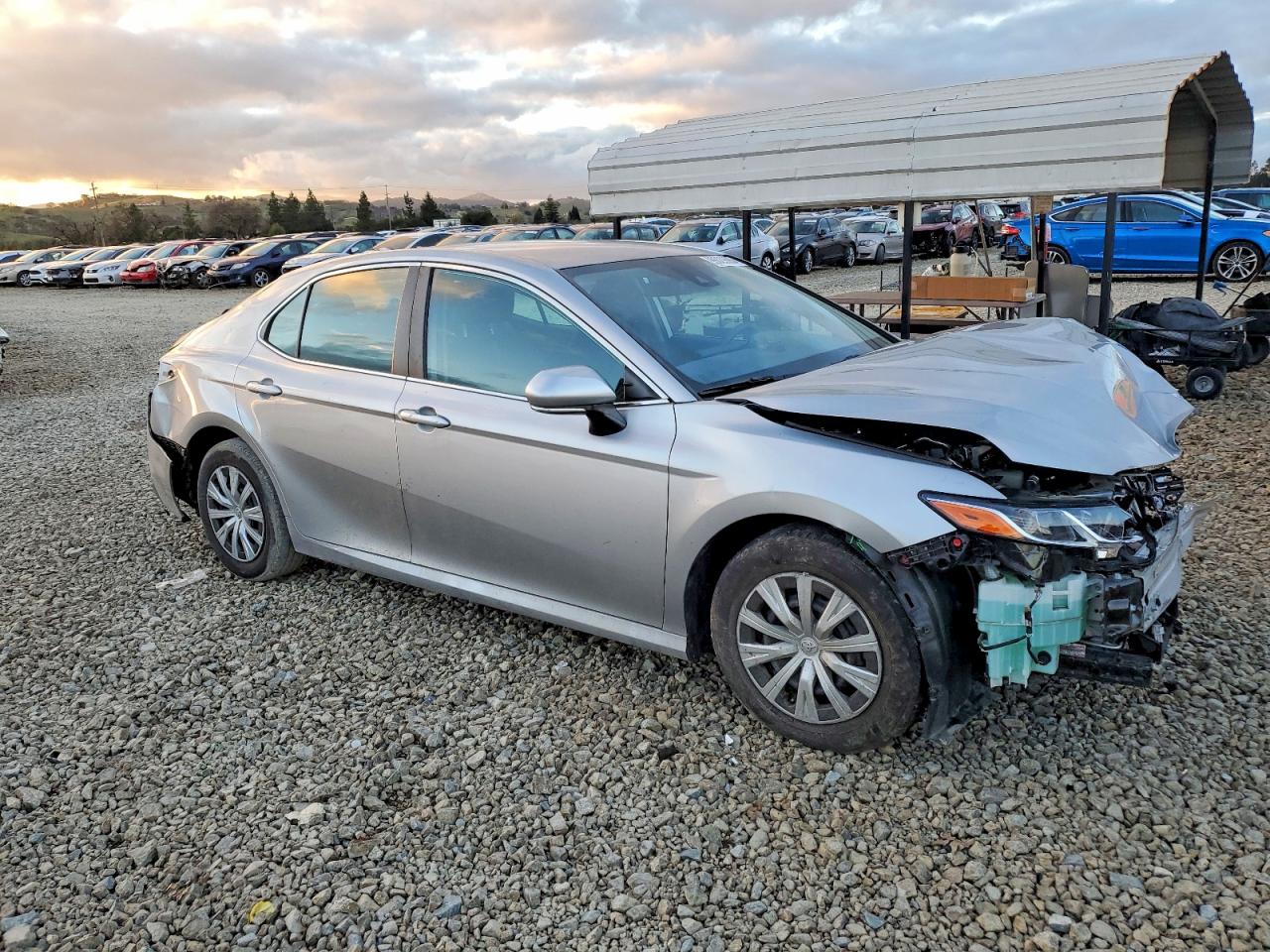 2022 TOYOTA CAMRY LE photo 4