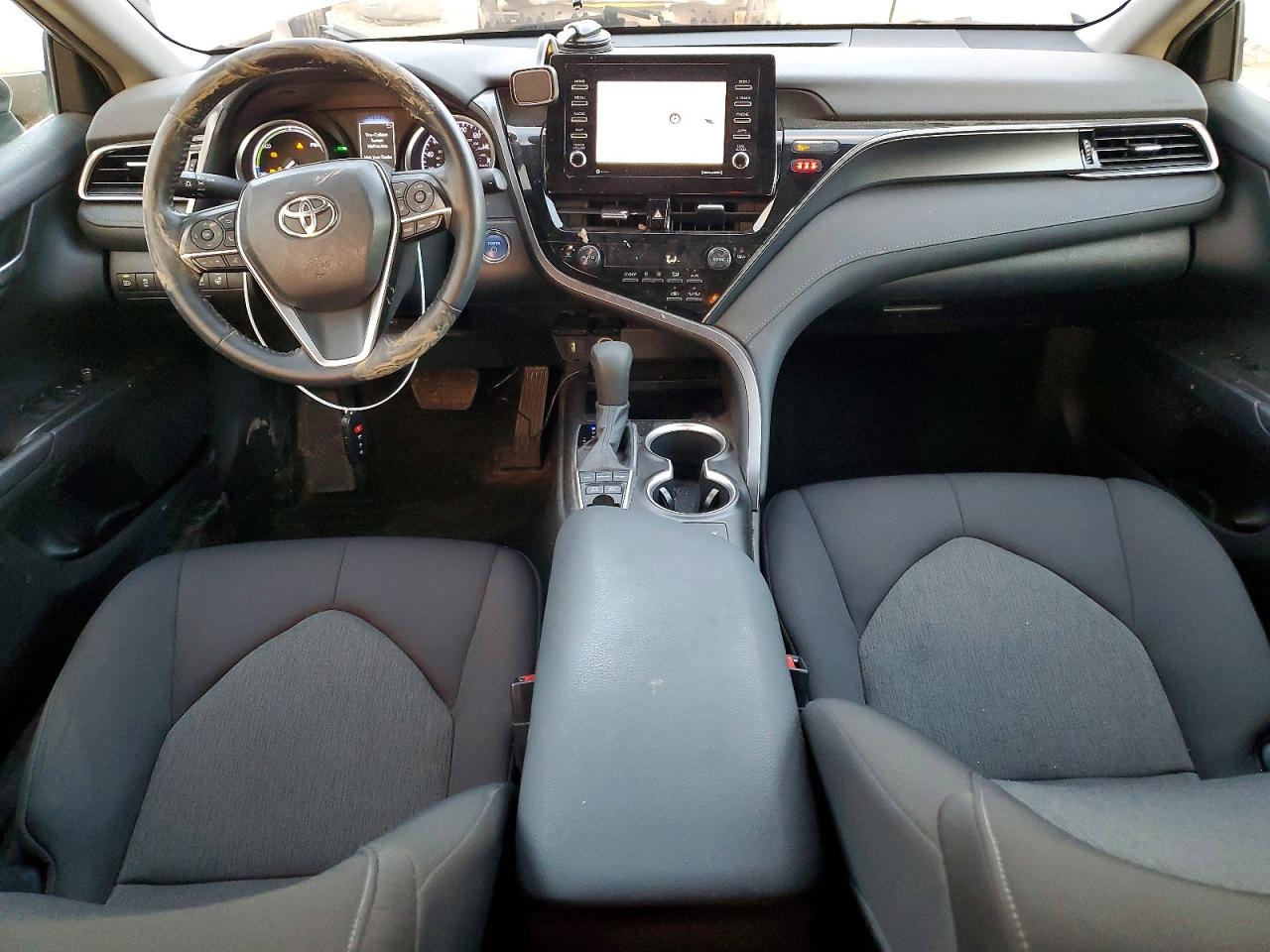 2022 TOYOTA CAMRY LE photo 8