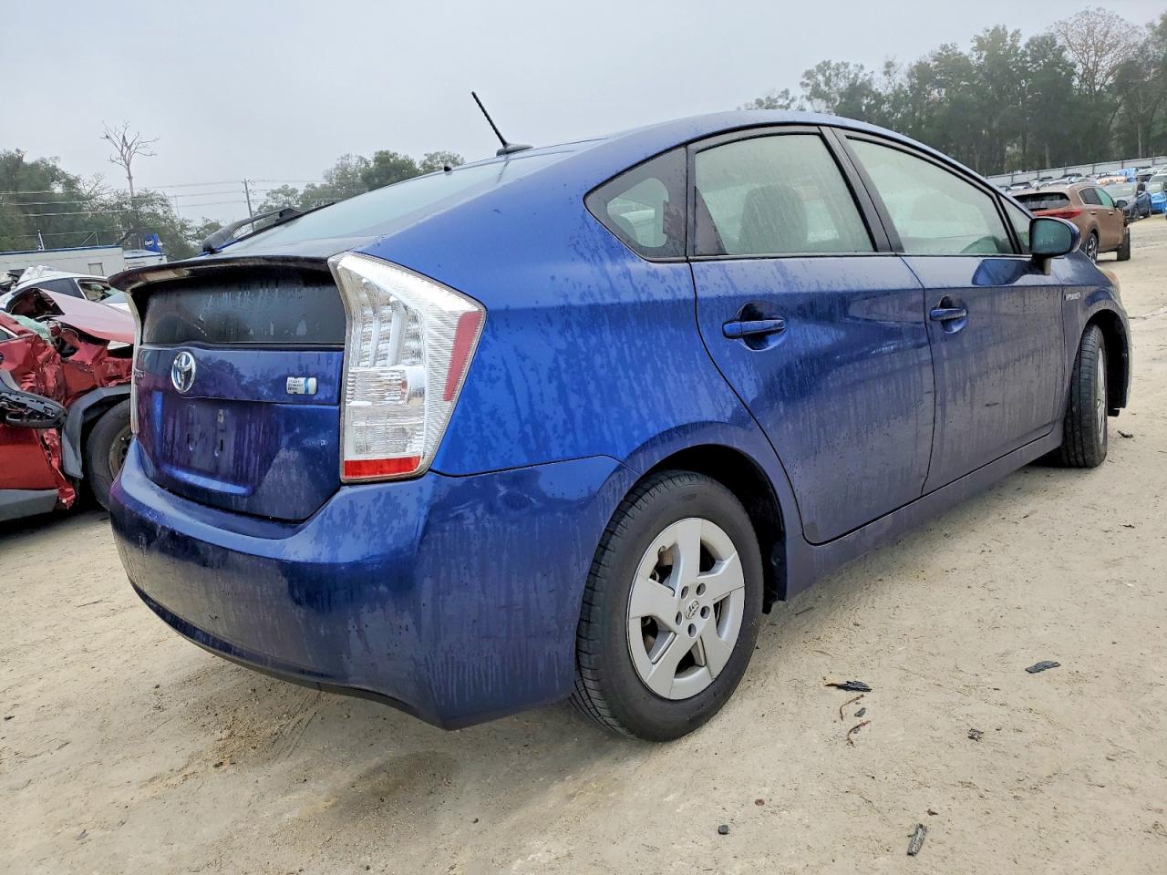 2010 TOYOTA PRIUS photo 3