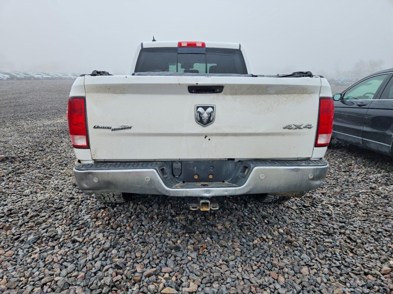 2016 RAM 1500 SLT photo 6