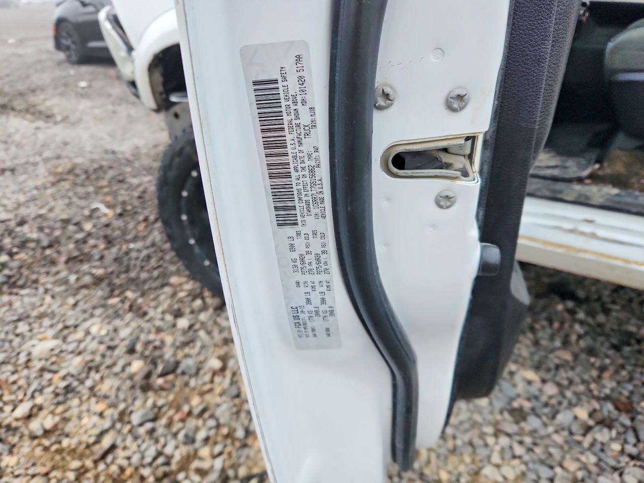 2016 RAM 1500 SLT photo 12