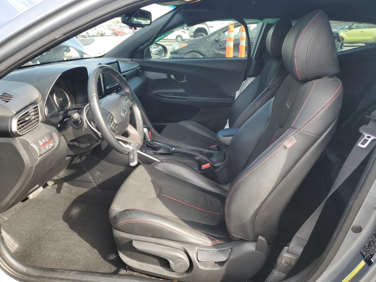 2020 HYUNDAI VELOSTER BASE photo 13