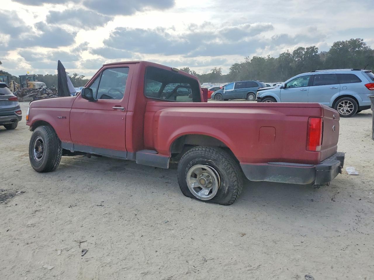 1992 FORD F150 photo 2