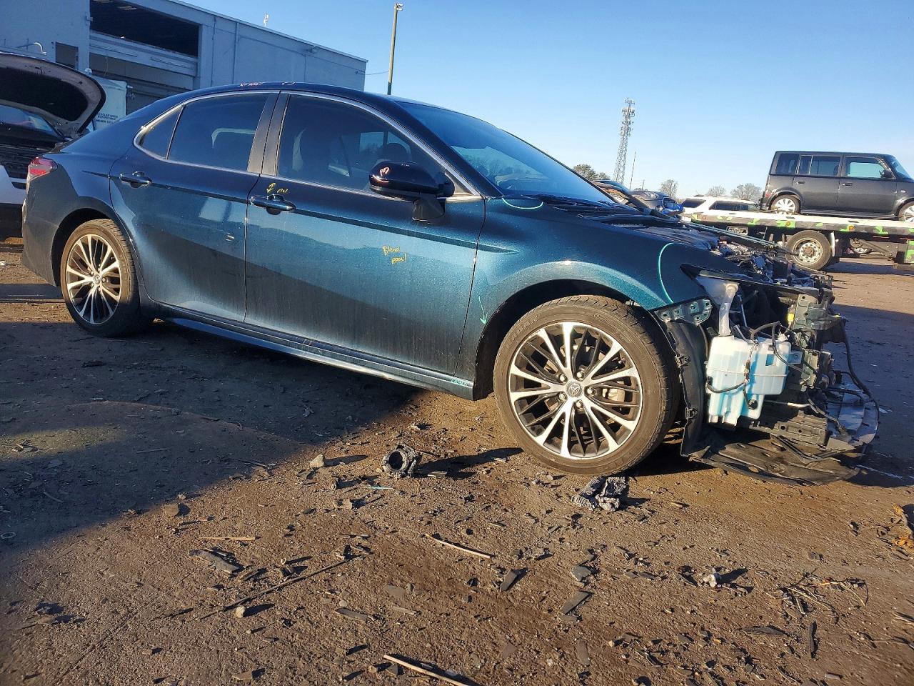 2019 TOYOTA CAMRY L photo 4