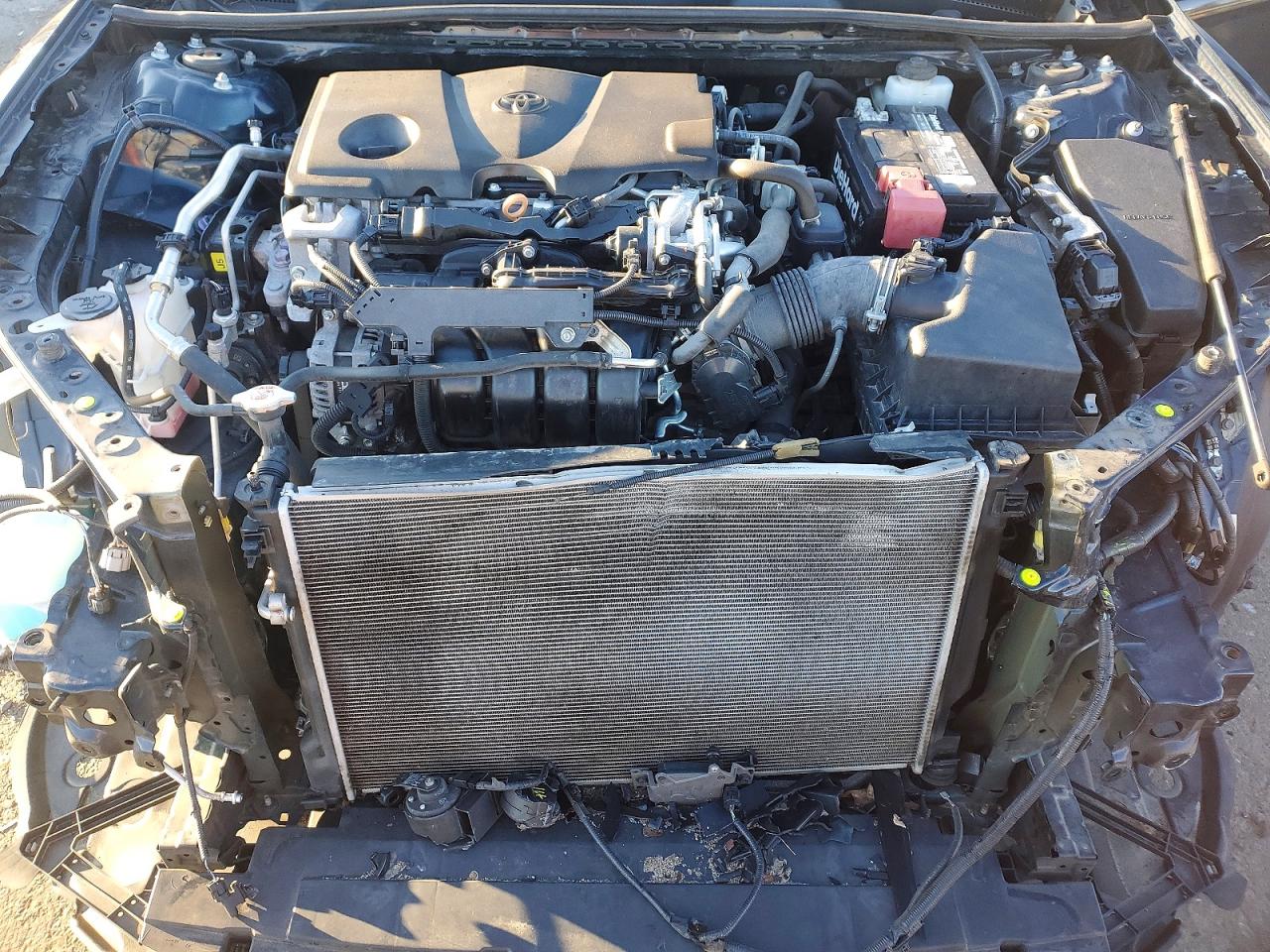 2019 TOYOTA CAMRY L photo 11