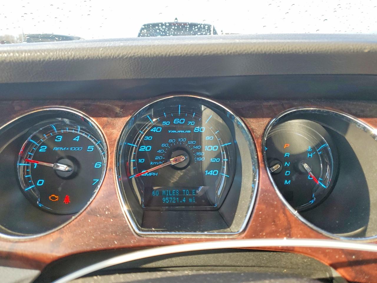 2010 FORD TAURUS LIMITED photo 9