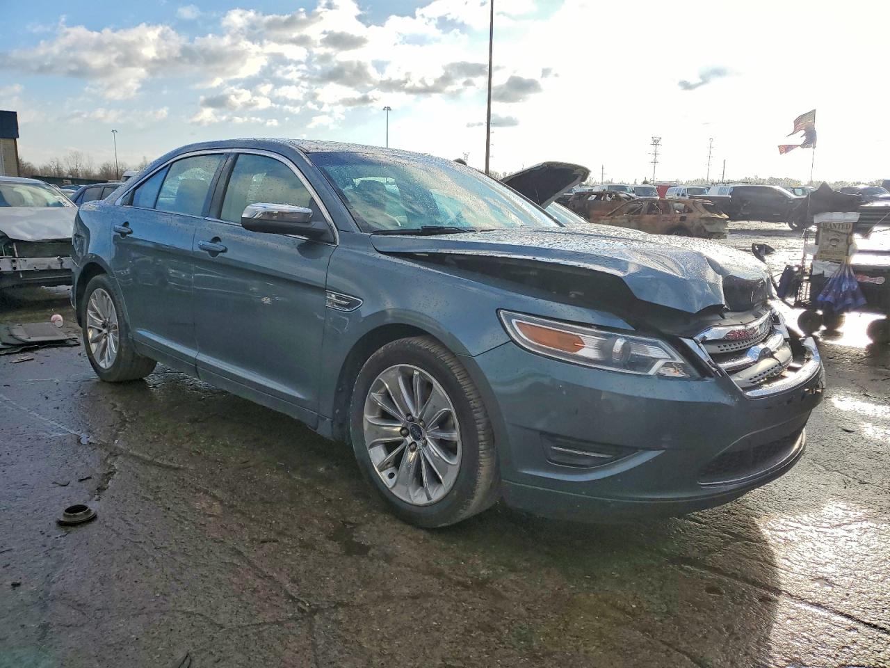 2010 FORD TAURUS LIMITED photo 4