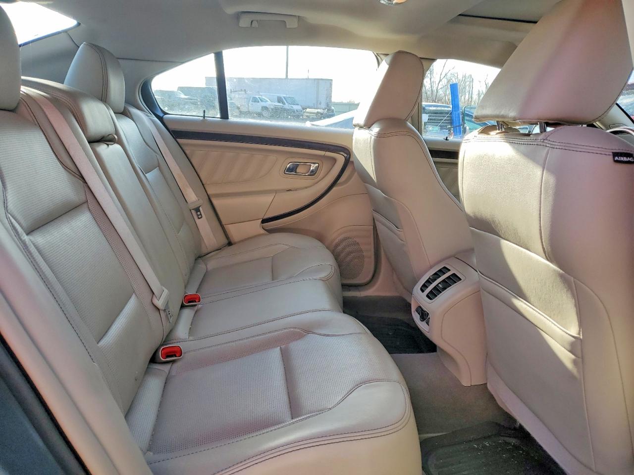 2010 FORD TAURUS LIMITED photo 10